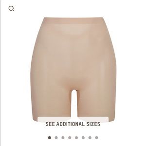 ISO Skims Sheer Sculpt Low Back Short